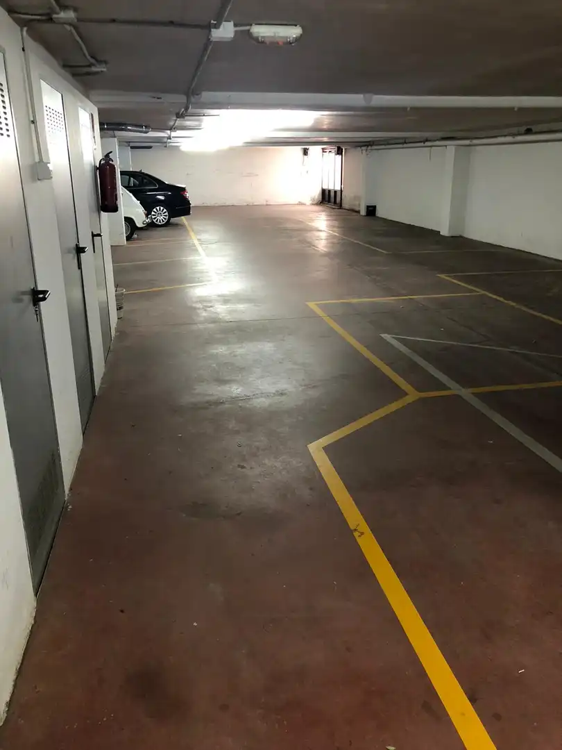 Parking de Garaje de alquiler en Sarria