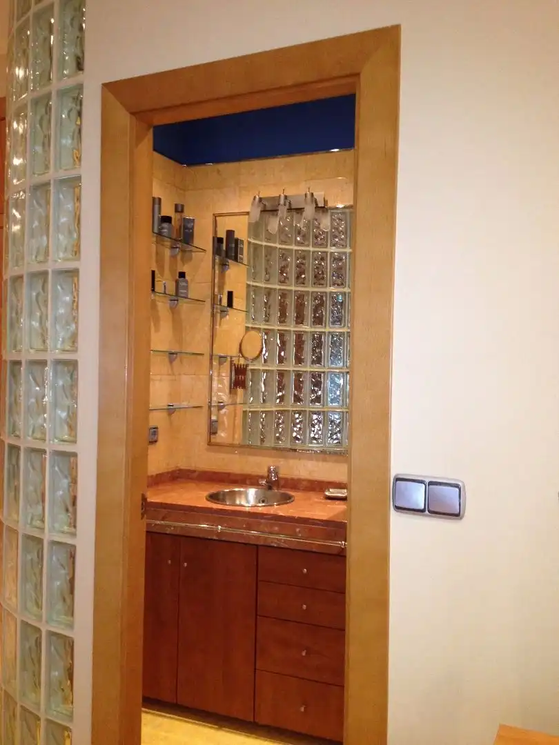 Bathroom of Flat for rent in Salamanca  with Heating, Parquet flooring and Furnished