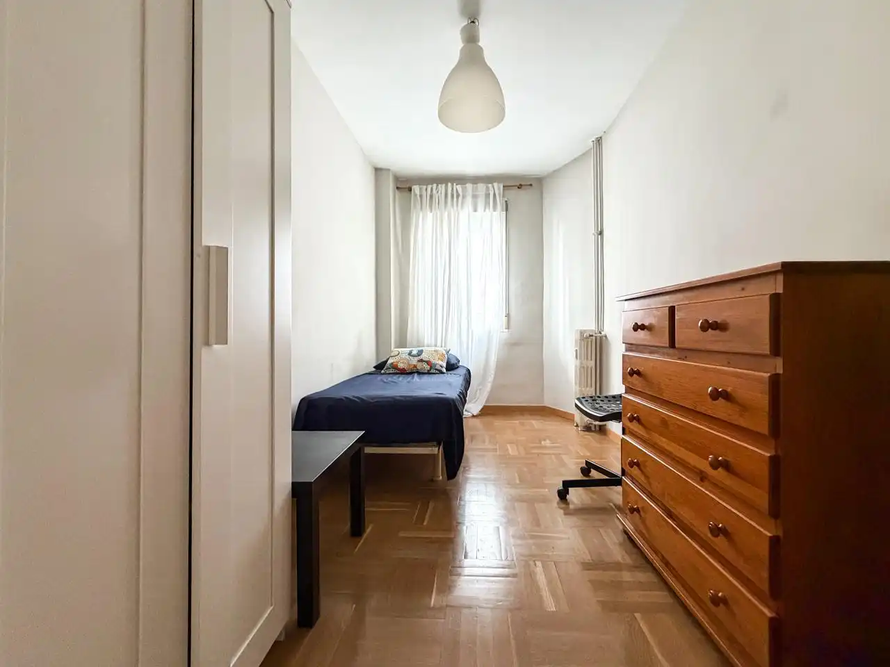 Habitación de Piso en venta en Madrid con Calefacción, Parquet y Terraza