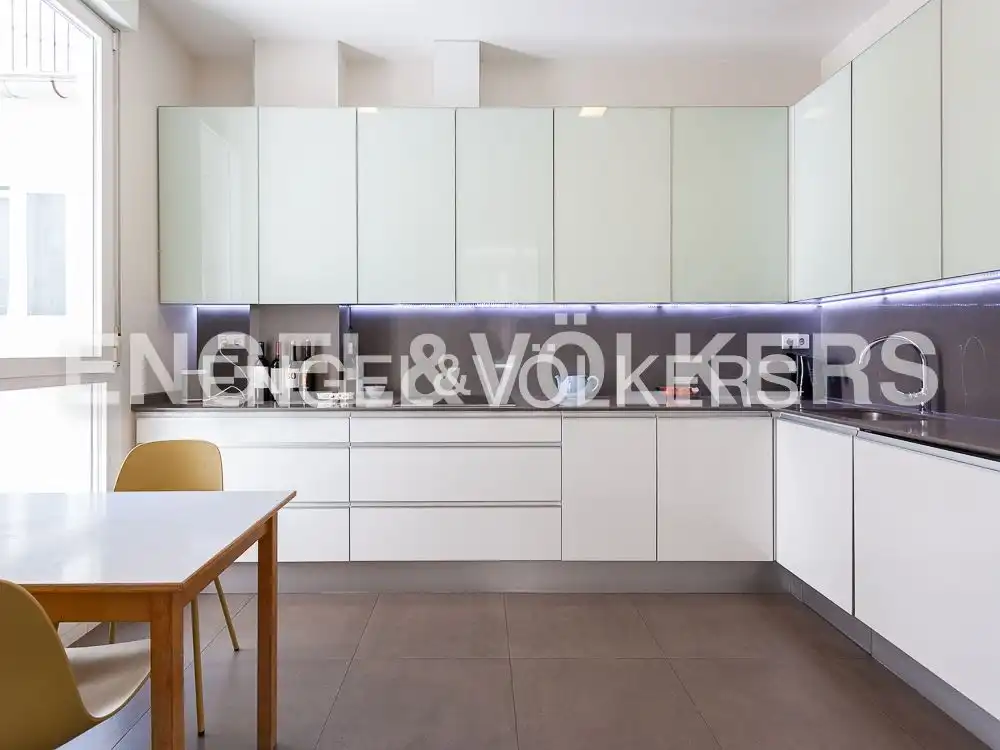 Kitchen of Flat for rent in Valencia  with Air Conditioner, Heating and Parquet flooring