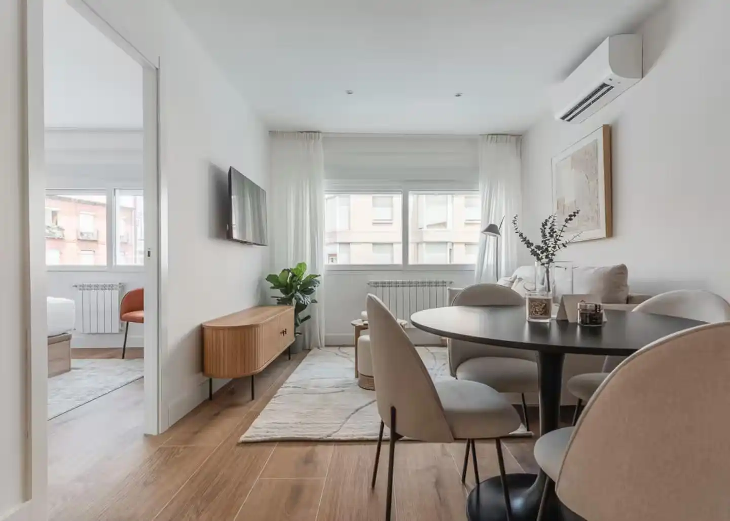 Wohnzimmer von Wohnung zum Verkauf in Madrid mit Klimaanlage, Heizung und Privatgarten