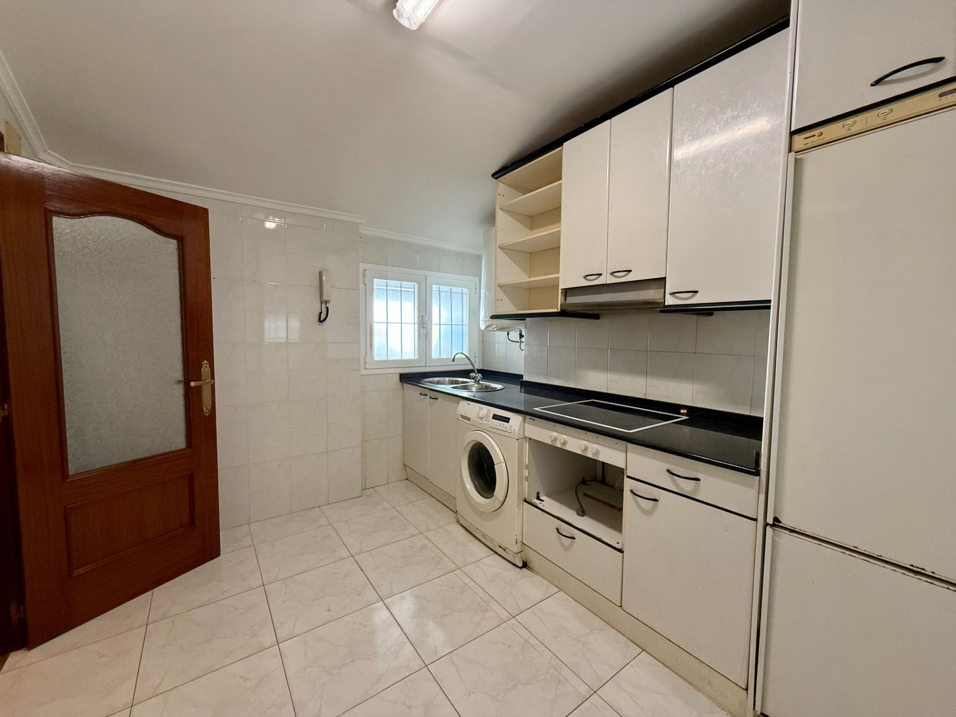 Kitchen of Flat for sale in Barakaldo 