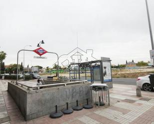 Vista exterior de Pis en venda en  Madrid Capital amb Calefacció i Terrassa