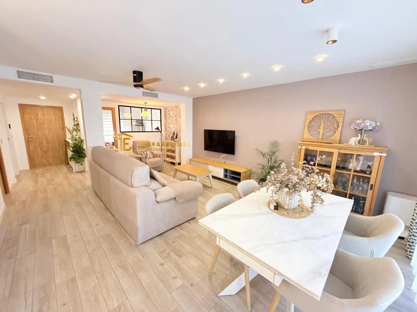 Dúplex con terraza en venta en Pedanías Centro