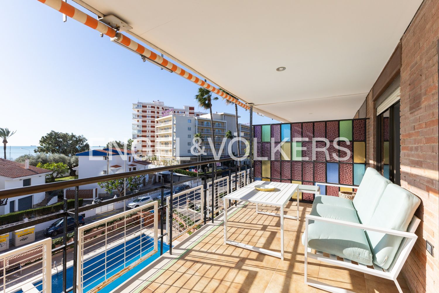 Vista exterior de Piso en venta en Benicasim / Benicàssim con Calefacción, Jardín privado y Balcón
