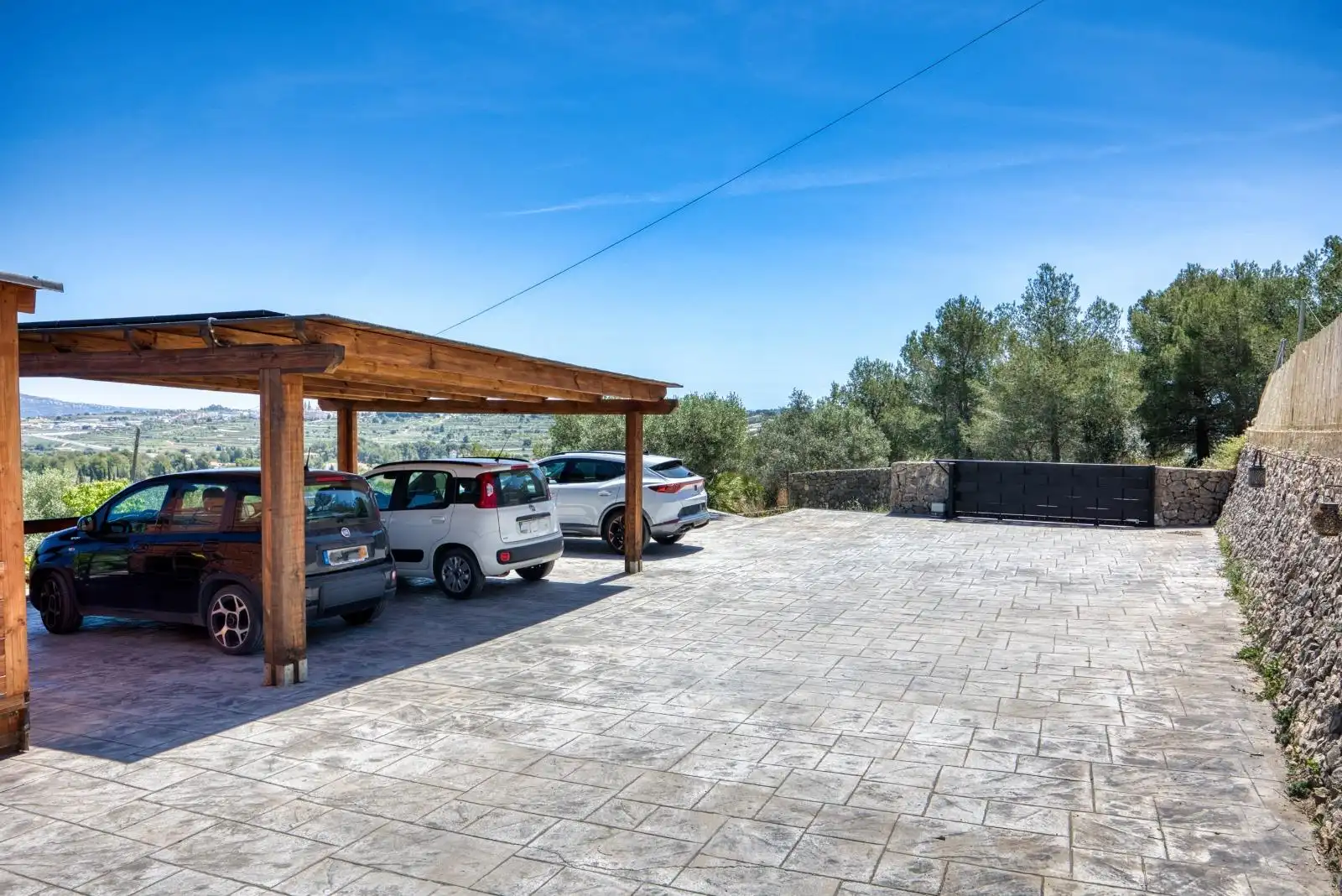 Aparcament de Casa o xalet en venda en Benissa amb Aire condicionat, Jardí privat i Piscina