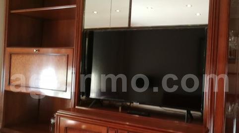 Photo 3 of Flat to rent in Paseo Isabel la Catolica