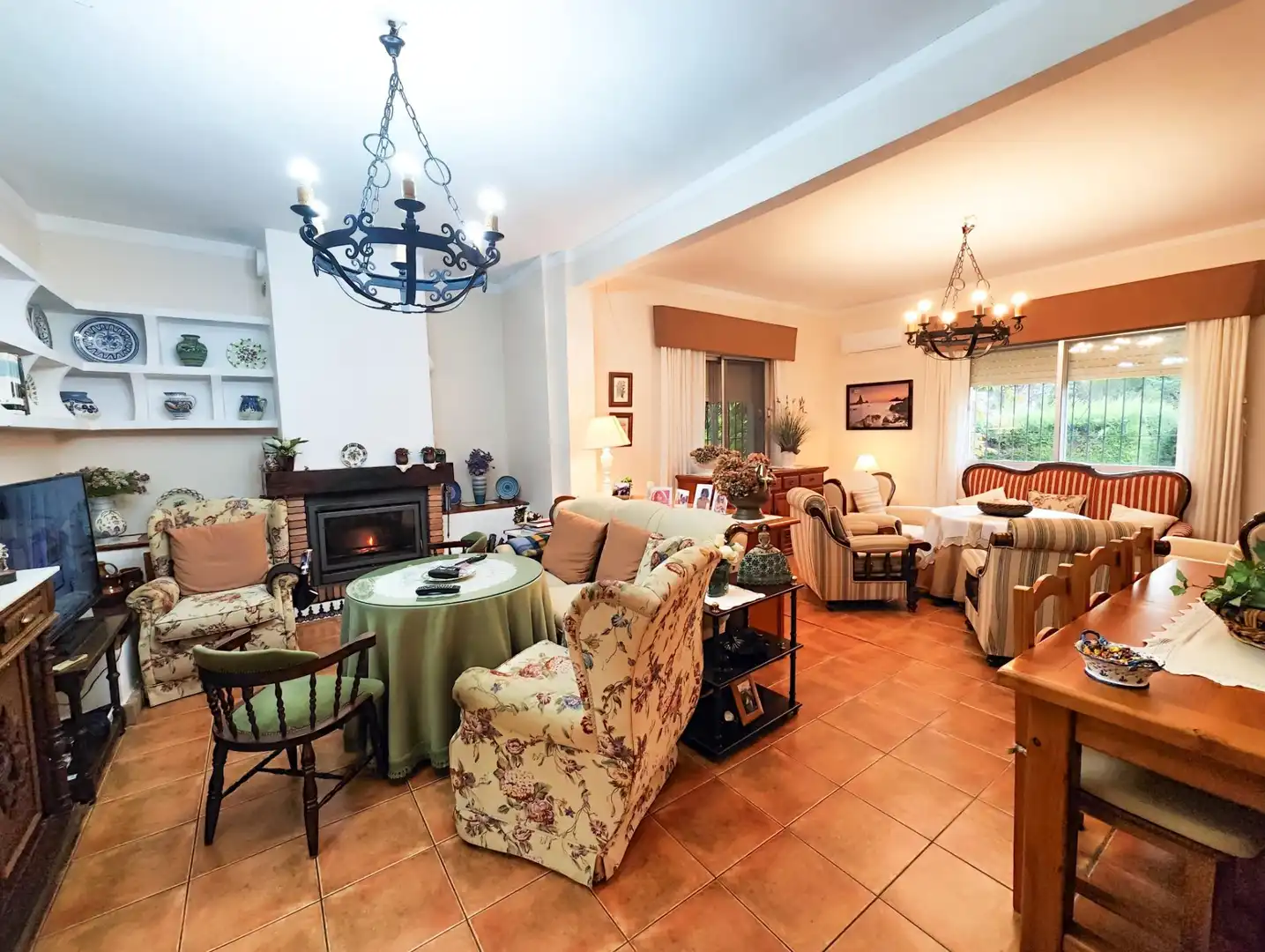 Sala d'estar de Casa o xalet en venda en Puertollano amb Aire condicionat, Calefacció i Jardí privat