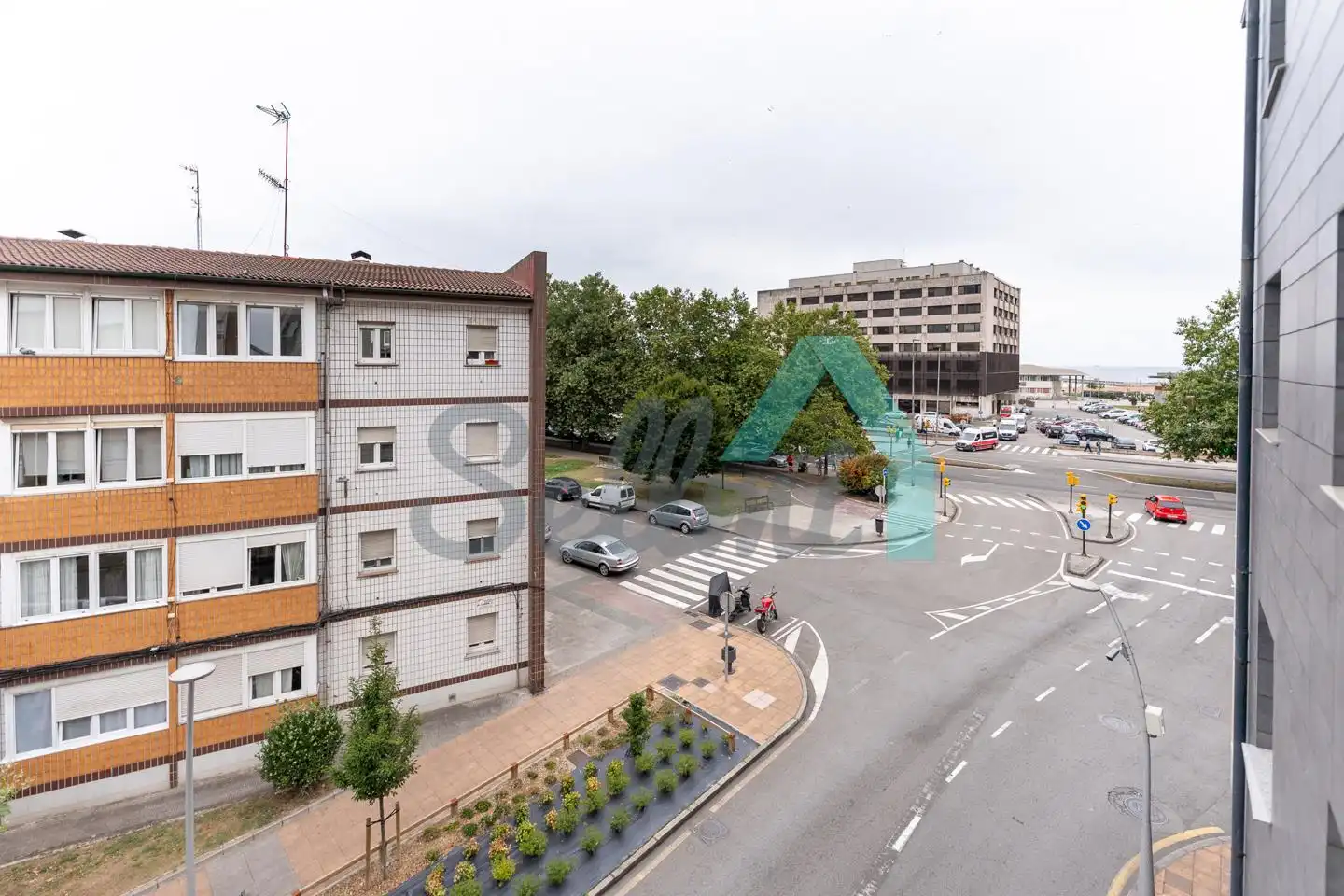 Vista exterior de Pis en venda en Gijón  amb Calefacció, Terrassa i Moblat