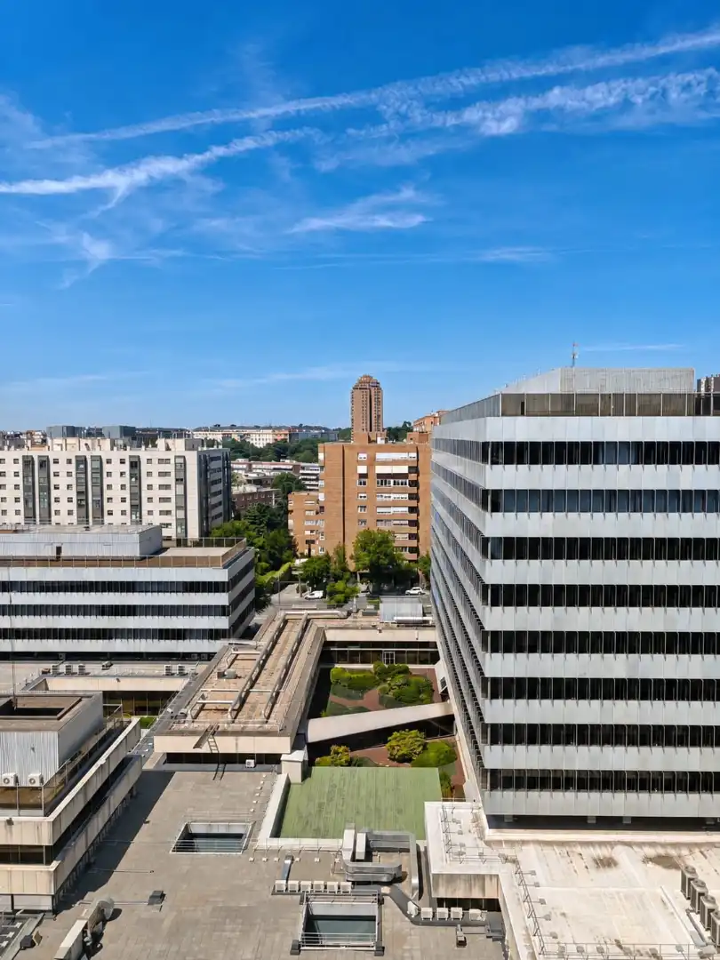 Außenansicht von Wohnung zur Miete in Madrid mit Klimaanlage, Heizung und Möbliert