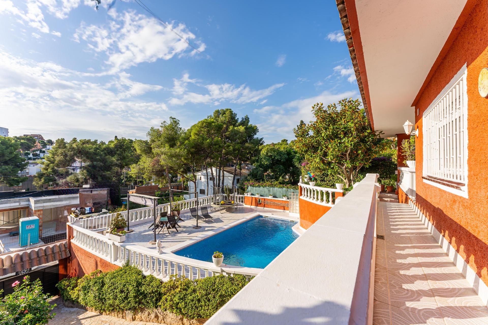 Jardí de Casa o xalet en venda en Castelldefels amb Aire condicionat, Calefacció i Jardí privat