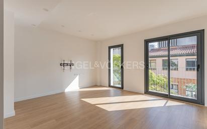 Living room of Attic for sale in Sant Cugat del Vallès  with Air Conditioner, Heating and Terrace
