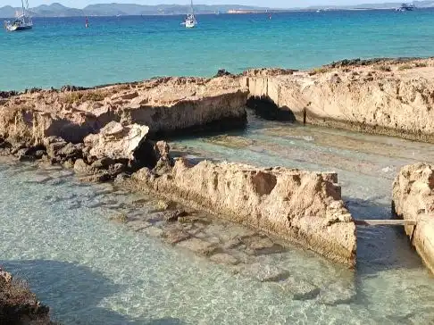Maison avec jardin à vendre à venda des pi des catala 999