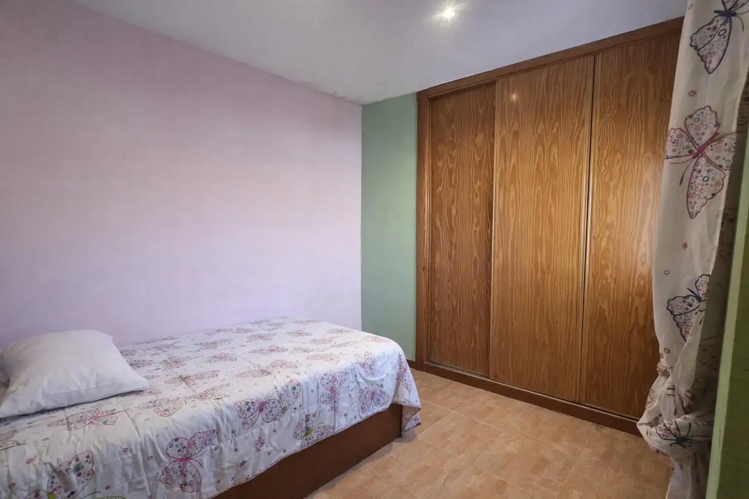 Habitación de Ático en venta en Plasencia con Aire acondicionado, Calefacción y Terraza