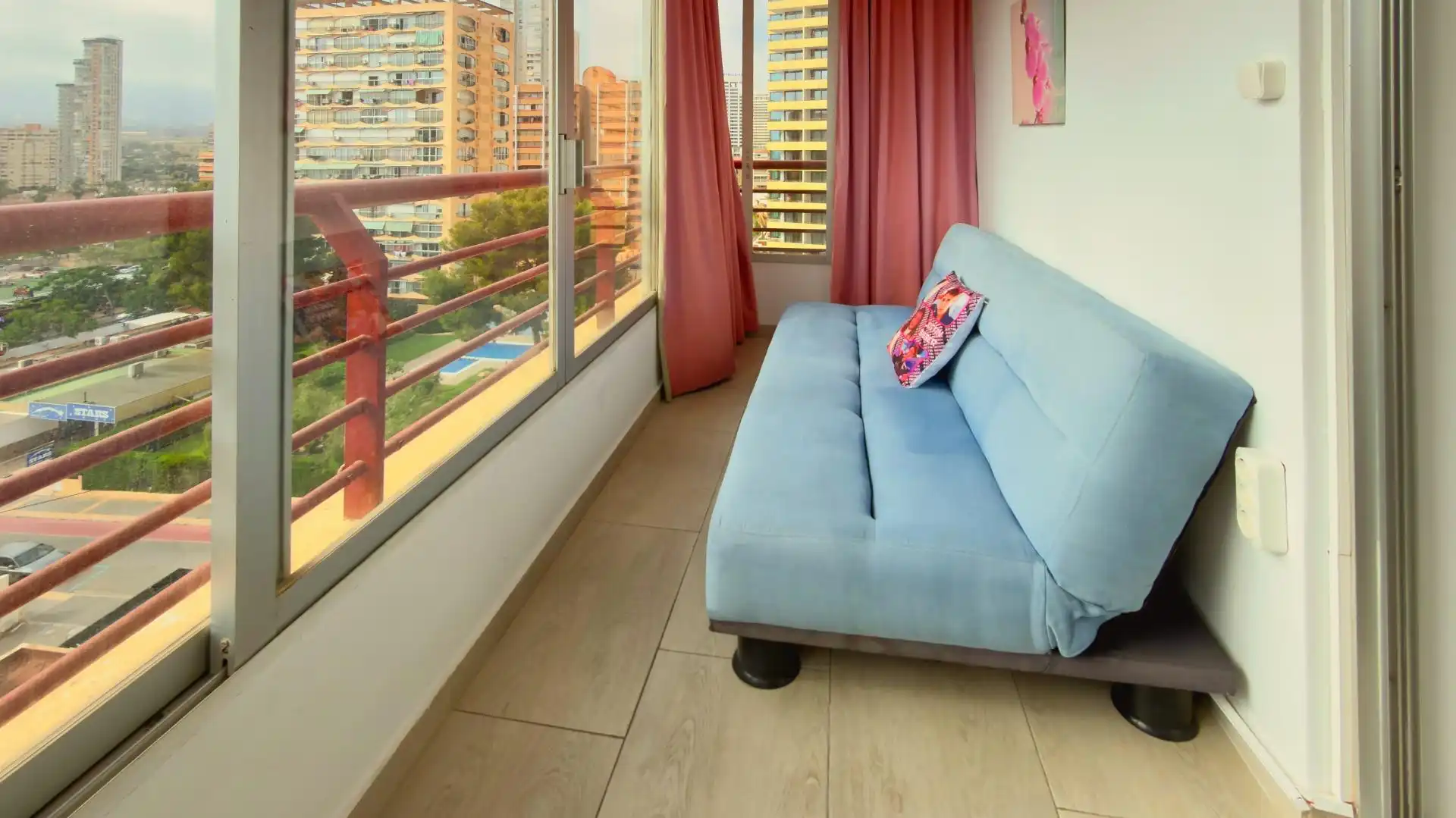 Appartamento con piscina in vendita a Calle de Londres, imagen 11