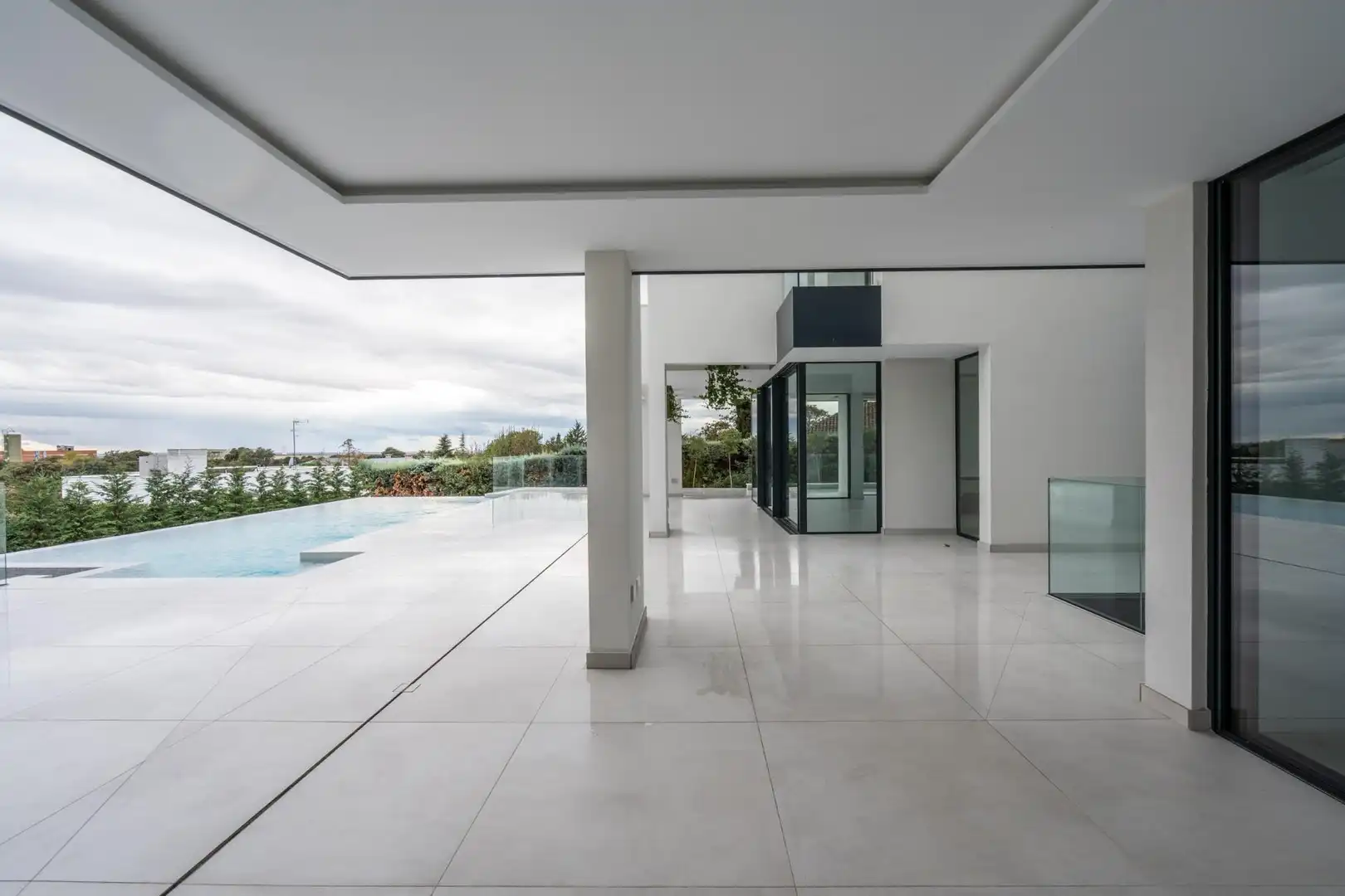 Vista exterior de Casa o xalet en venda en Las Rozas de Madrid amb Calefacció, Jardí privat i Terrassa