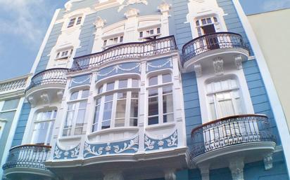 Exterior view of Flat for sale in Las Palmas de Gran Canaria  with Terrace, Furnished and Oven