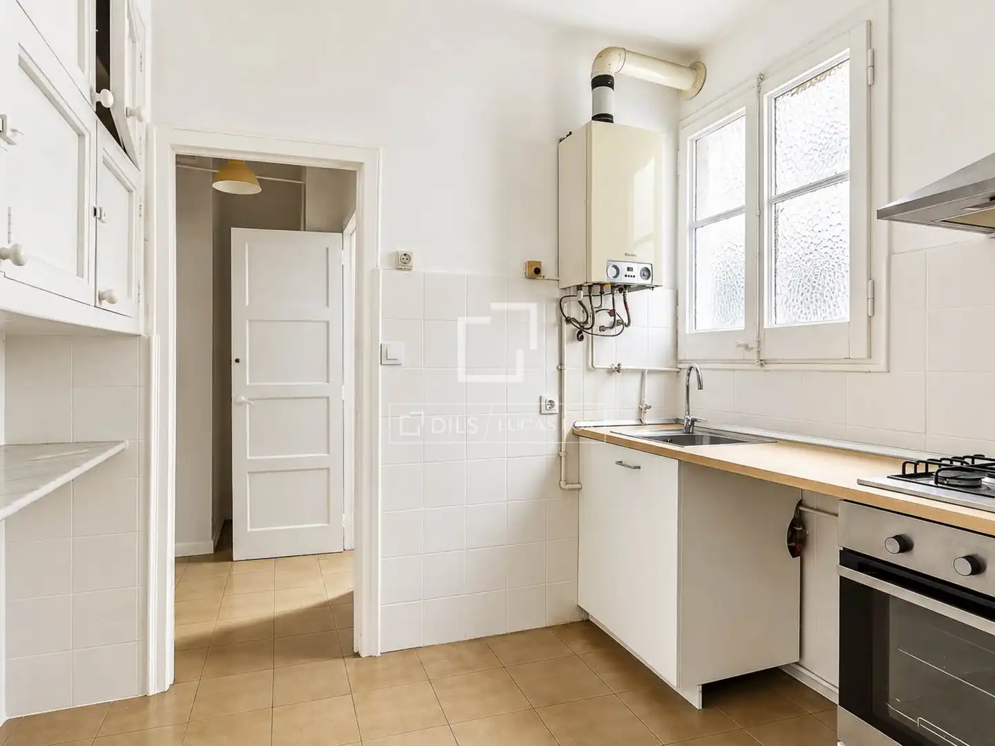 Kitchen of Flat for sale in Eixample