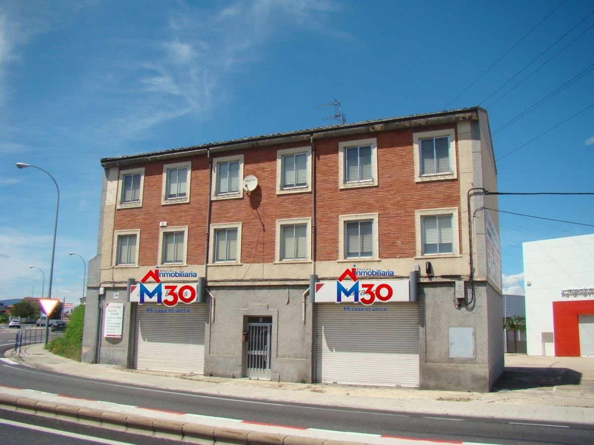 Exterior view of House or chalet for sale in Miranda de Ebro  with Storage room