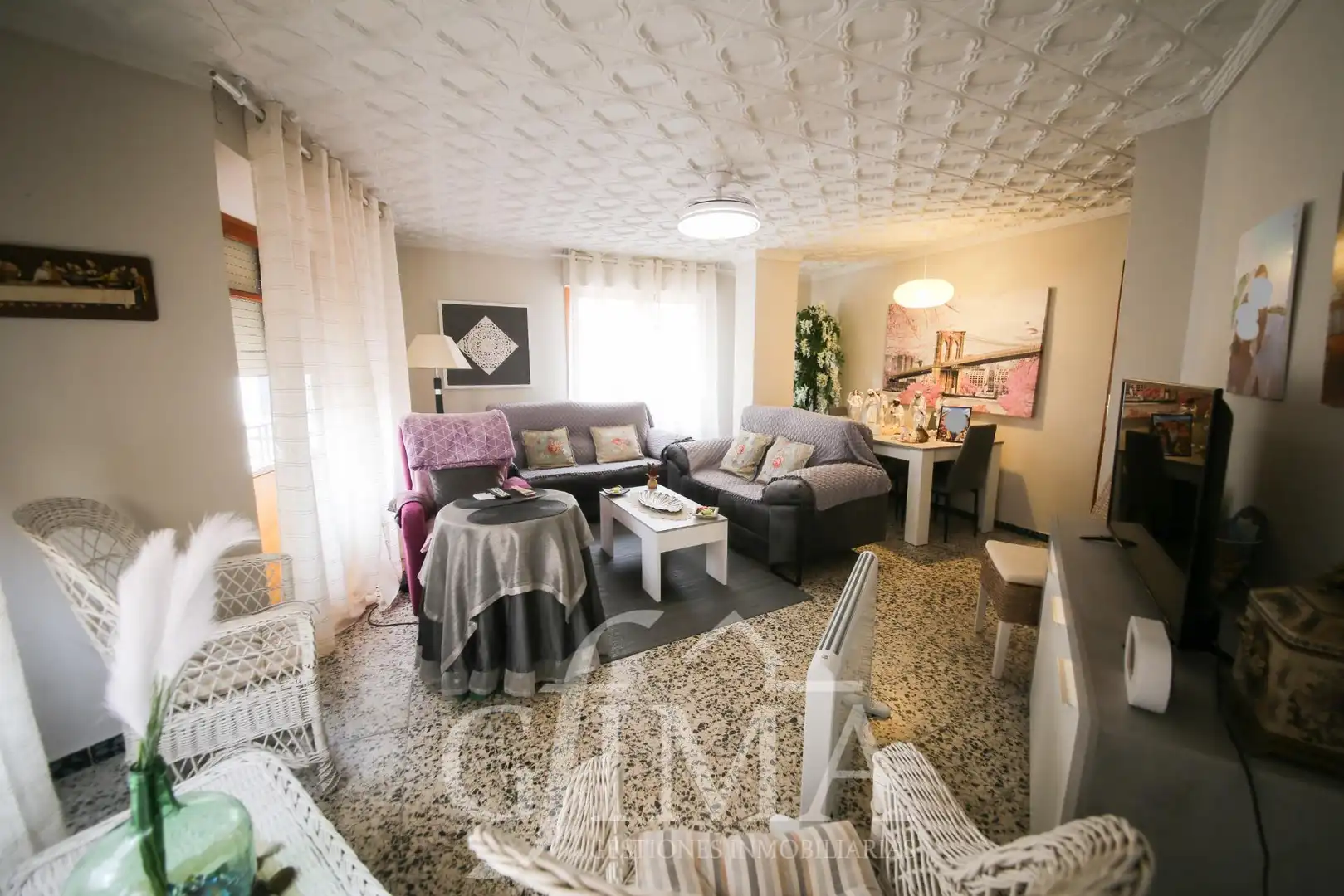 Piso con terraza en venta en Tomelloso