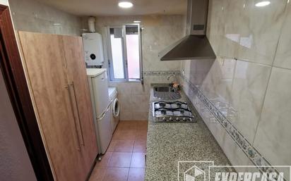 Kitchen of Flat for sale in  Valencia Capital  with Air Conditioner