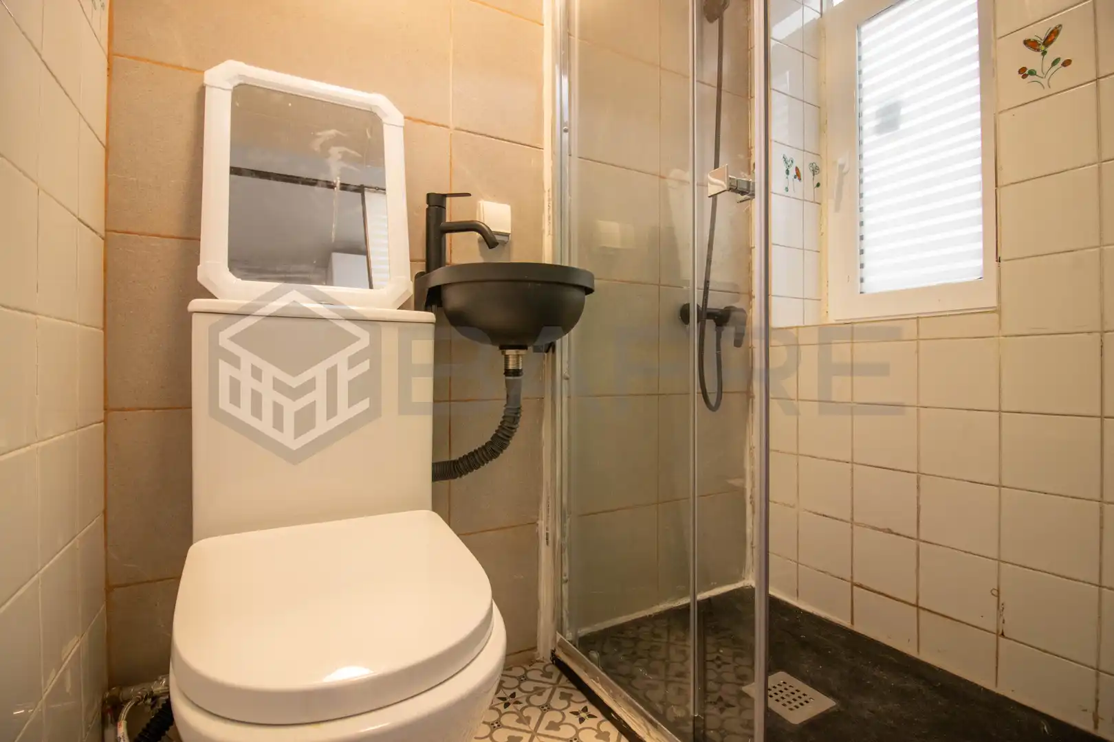 Baño de Piso de alquiler en Madrid con Aire acondicionado y Calefacción