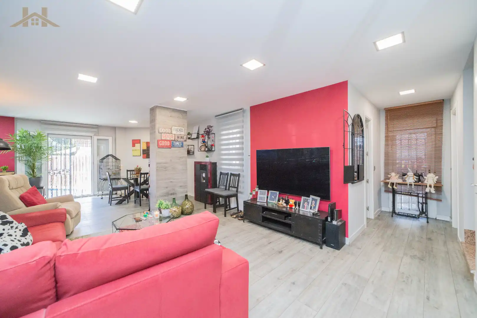 Living room of Detached homes for sale in Valdemoro  with Air Conditioner, Heating and Private garden