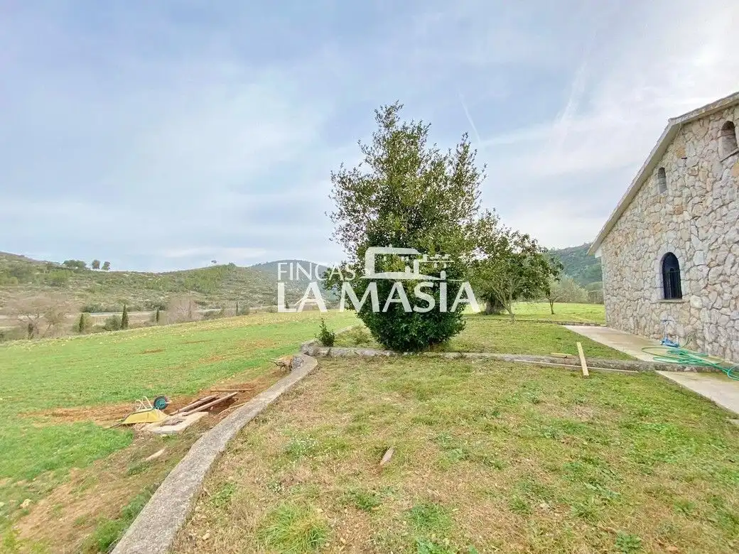 Finca rústica en venda en Canyelles amb Aire condicionat, Jardí privat i Traster