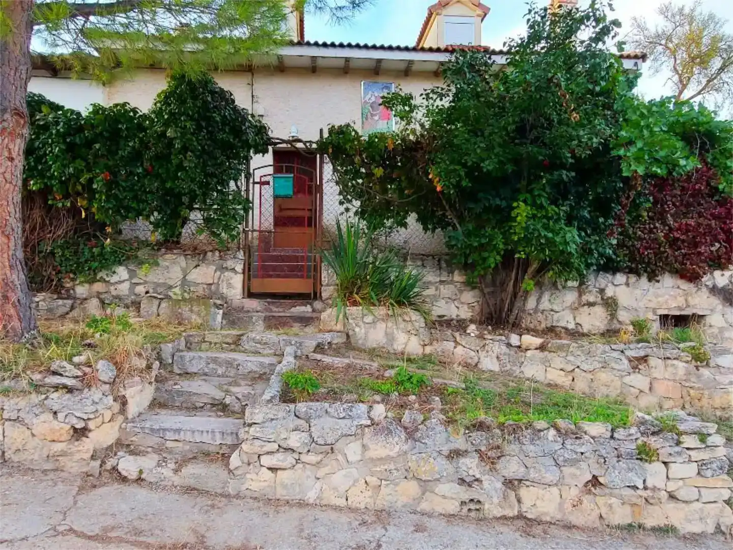 Casa adosada en venda en Sepúlveda amb Jardí privat, Traster i Moblat