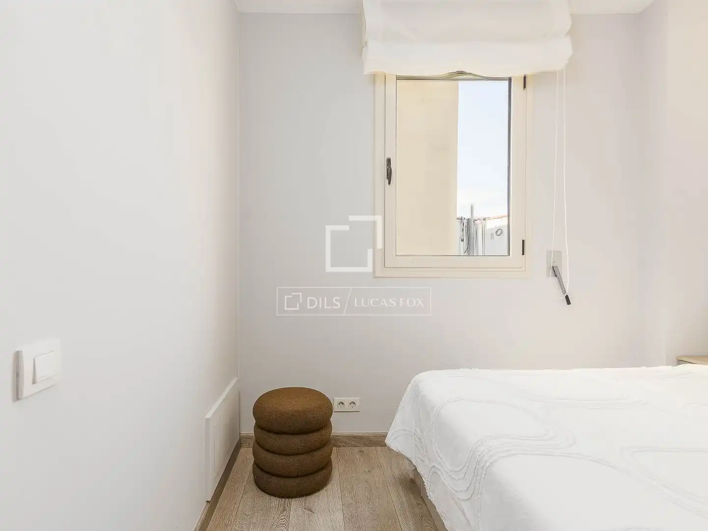 Habitación de Ático en venta en Barcelona con Aire acondicionado, Calefacción y Trastero