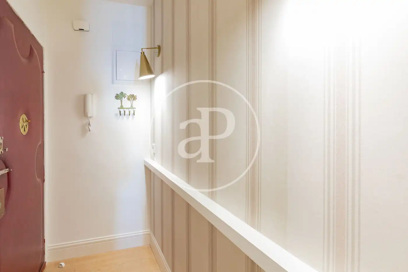 Flat for sale in Madrid  with Air Conditioner, Heating and Storage room