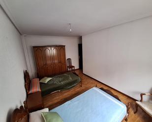 Bedroom of Flat to rent in Salamanca Capital  with Balcony