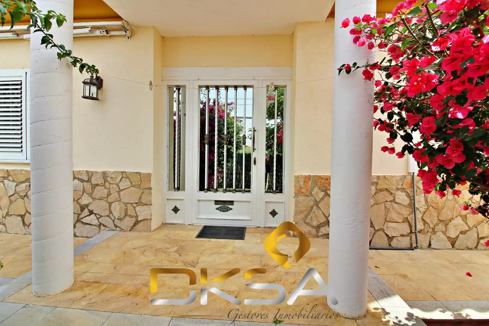 Houses for sale in Castellón de la Plana / Castelló de la Plana  with Air Conditioner, Heating and Private garden