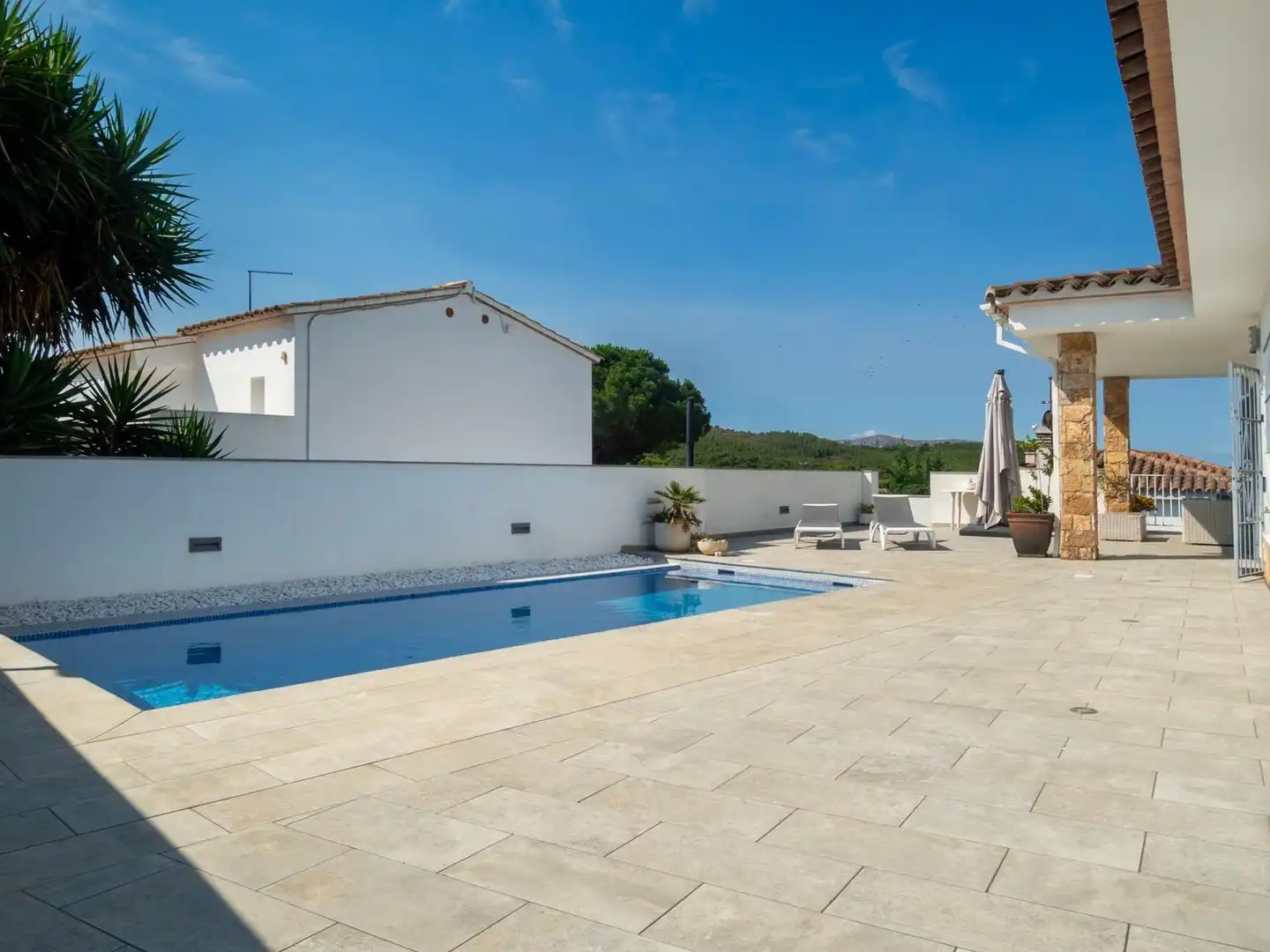 Piscina de Casa o chalet en venta en L'Escala con Aire acondicionado, Calefacción y Terraza