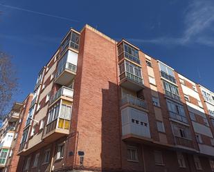 Exterior view of Flat to rent in Valladolid Capital  with Heating, Furnished and Oven