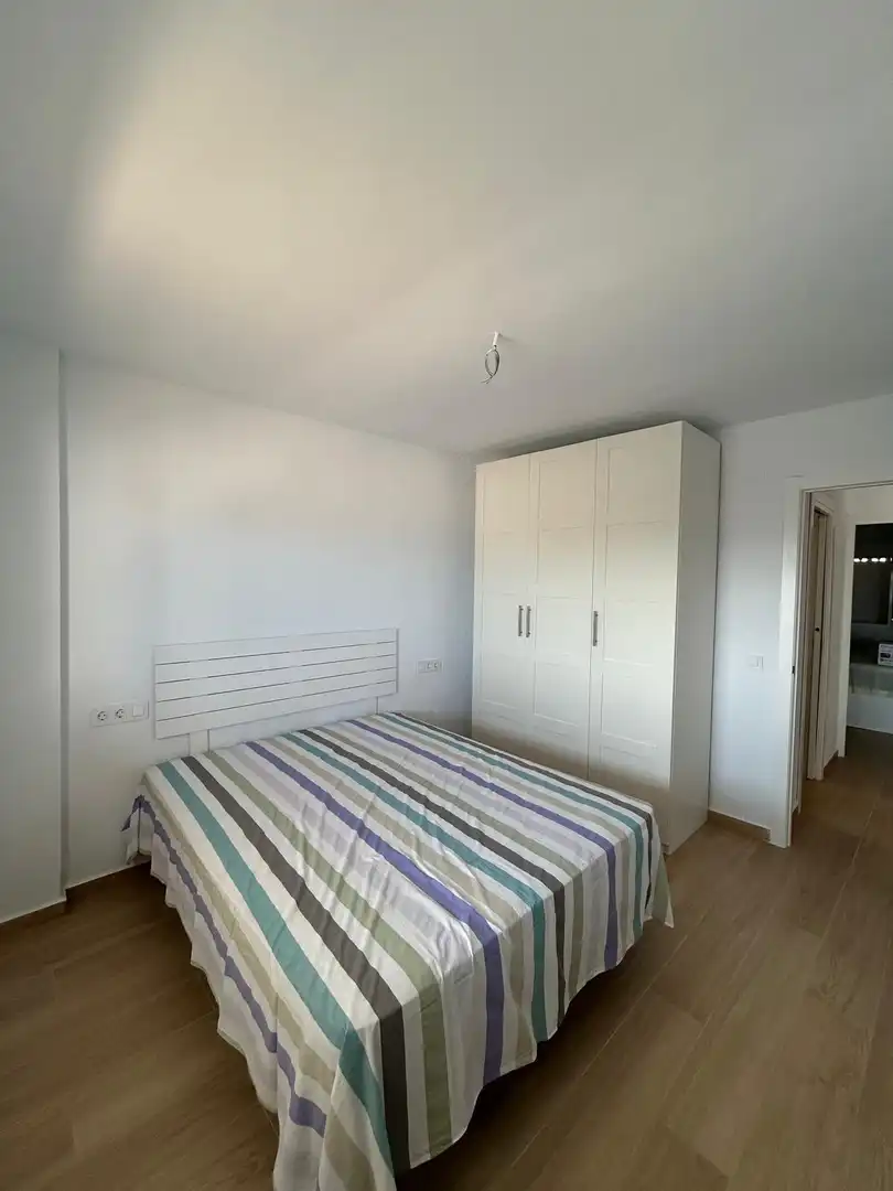 Dormitori de Apartament de lloguer en El Puig de Santa Maria amb Parquet, Terrassa i Moblat