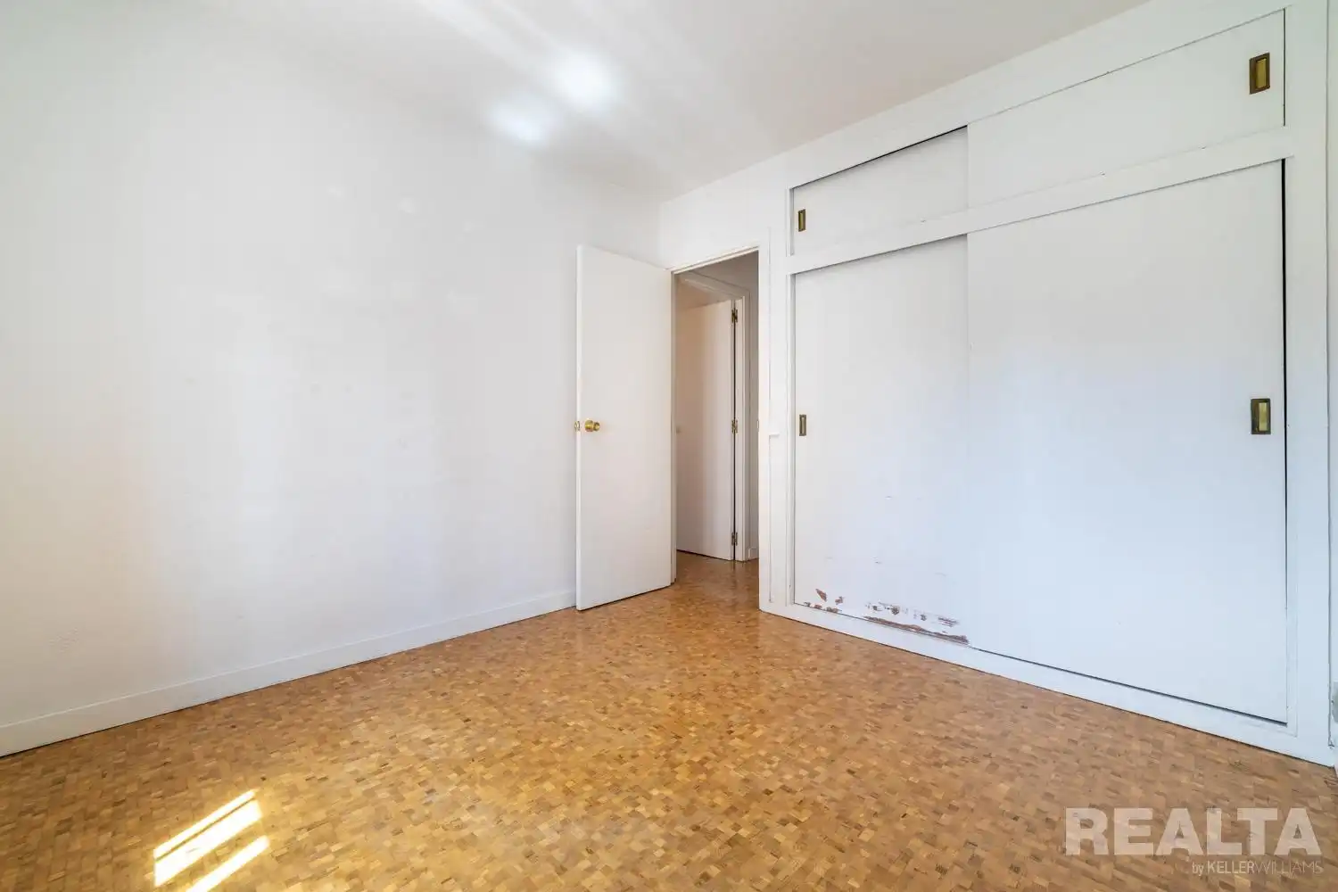 Schlafzimmer von Wohnungen zum Verkauf in Madrid mit Heizung und Parkett