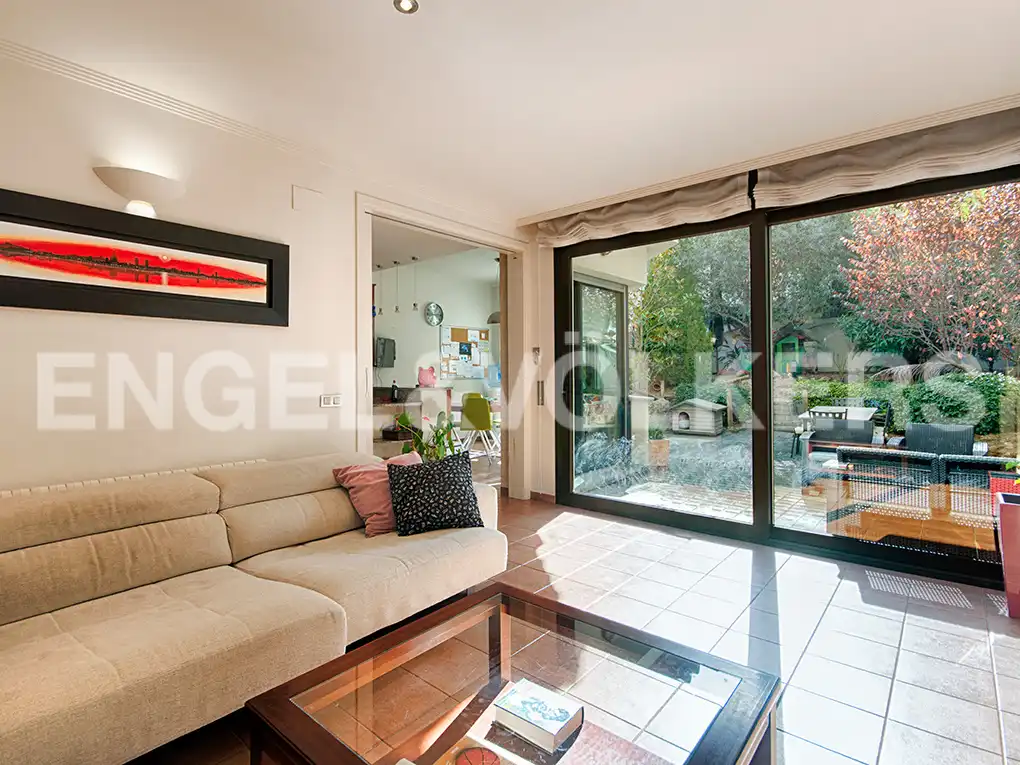 Terraced house with garden for sale in Carrer de González de Soto, imagen 7