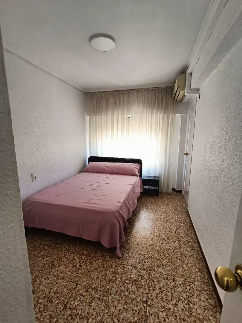 Bedroom of Flat for rent in Castellón de la Plana / Castelló de la Plana  with Air Conditioner and Balcony
