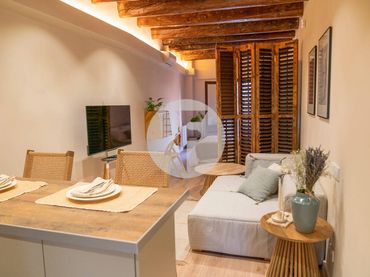 Piso con balcón en venta en Ciutat Vella
