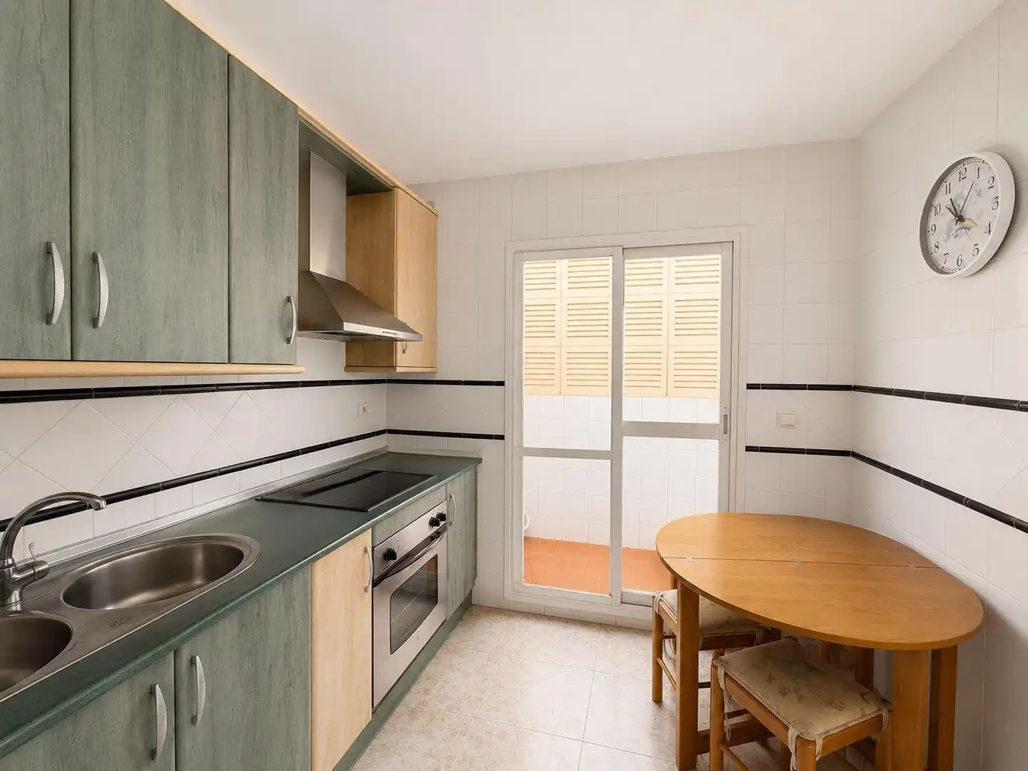 Kitchen of Detached homes for sale in Roquetas de Mar