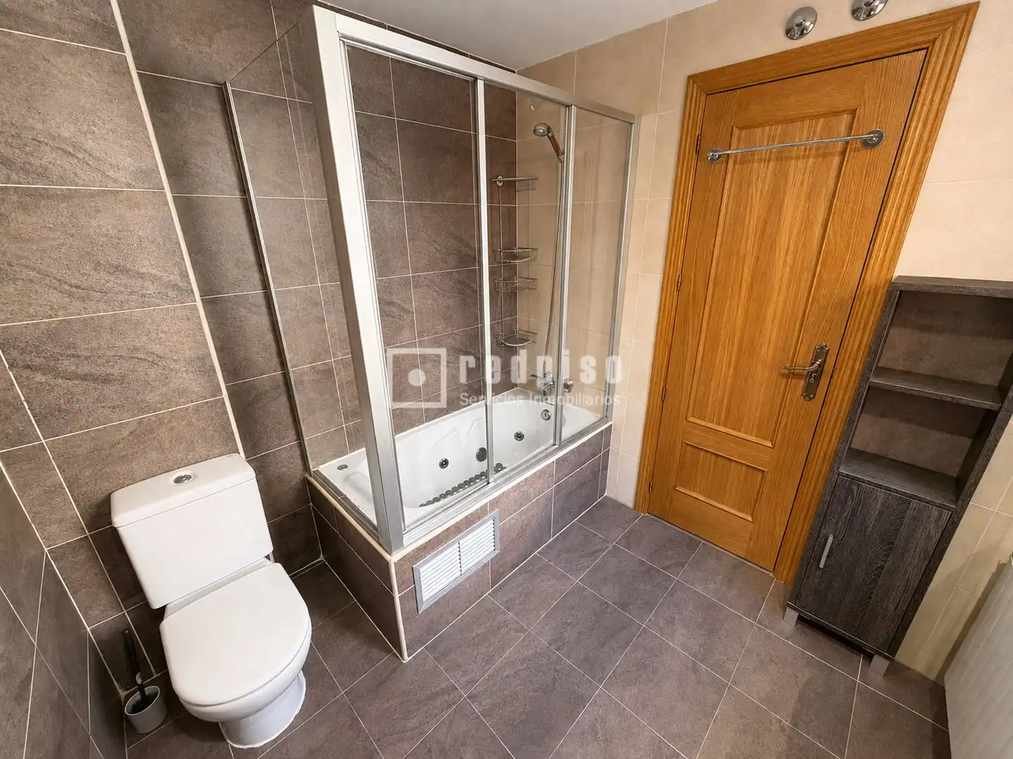 Bathroom of Attic for sale in Alovera  with Air Conditioner, Heating and Parquet flooring