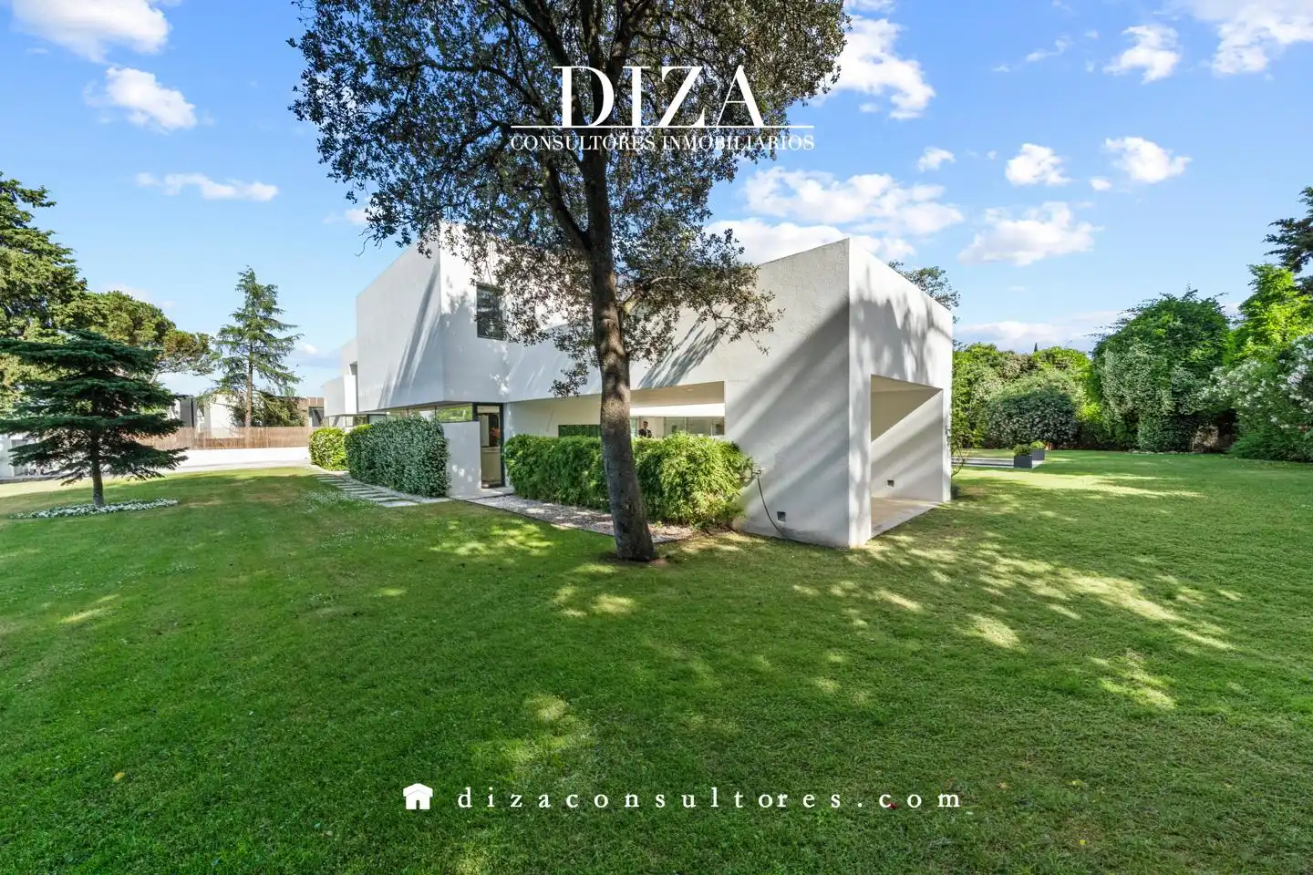 Jardín de Casa o chalet en venta en Madrid