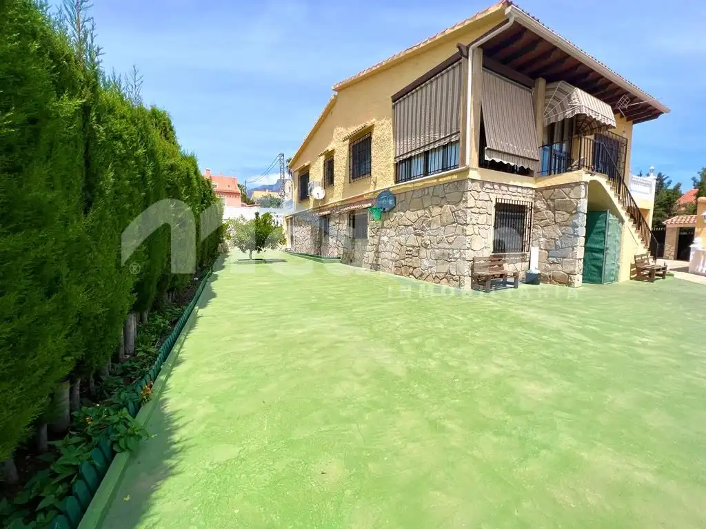 Vista exterior de Casa o chalet en venta en La Nucia con Aire acondicionado, Calefacción y Balcón