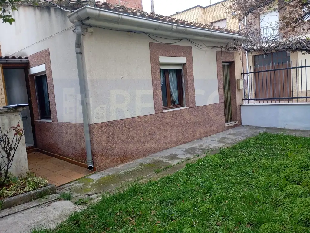 Vista exterior de Casa o xalet en venda en Baños de Río Tobía