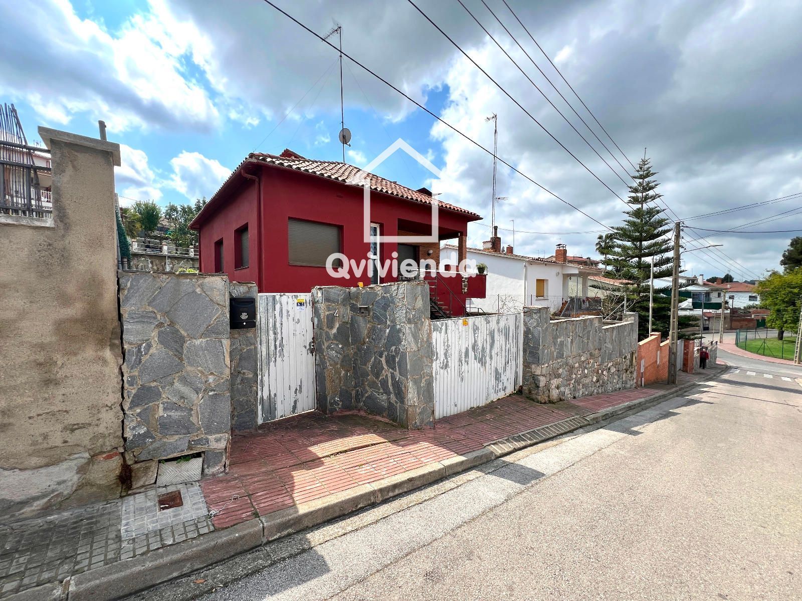 Vista exterior de Piso en venta en Terrassa con Piscina