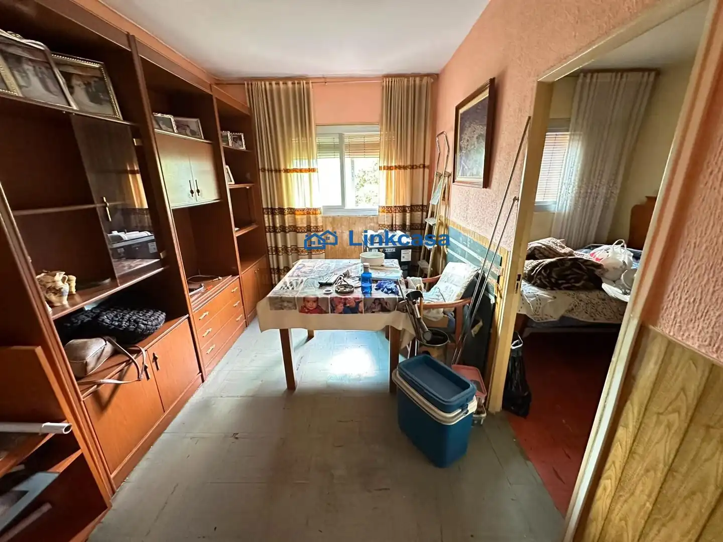 Flat for sale in Madrid  with Heating and Alarm