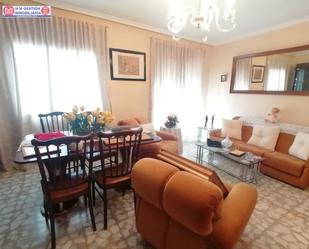 Living room of House or chalet for sale in Alcázar de San Juan  with Air Conditioner, Terrace and Balcony