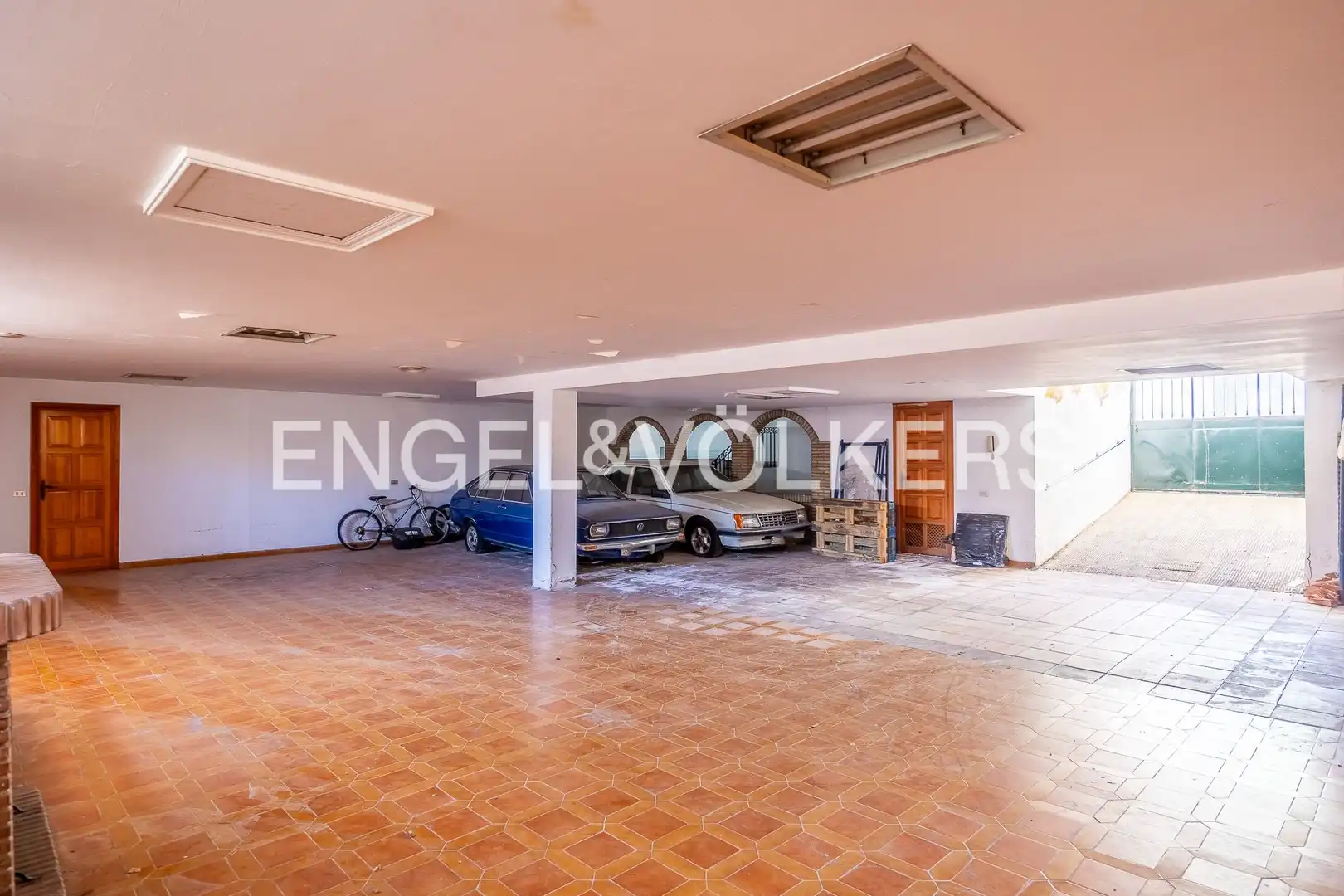 Casa o xalet en venda en Sevilla amb Calefacció, Jardí privat i Parquet