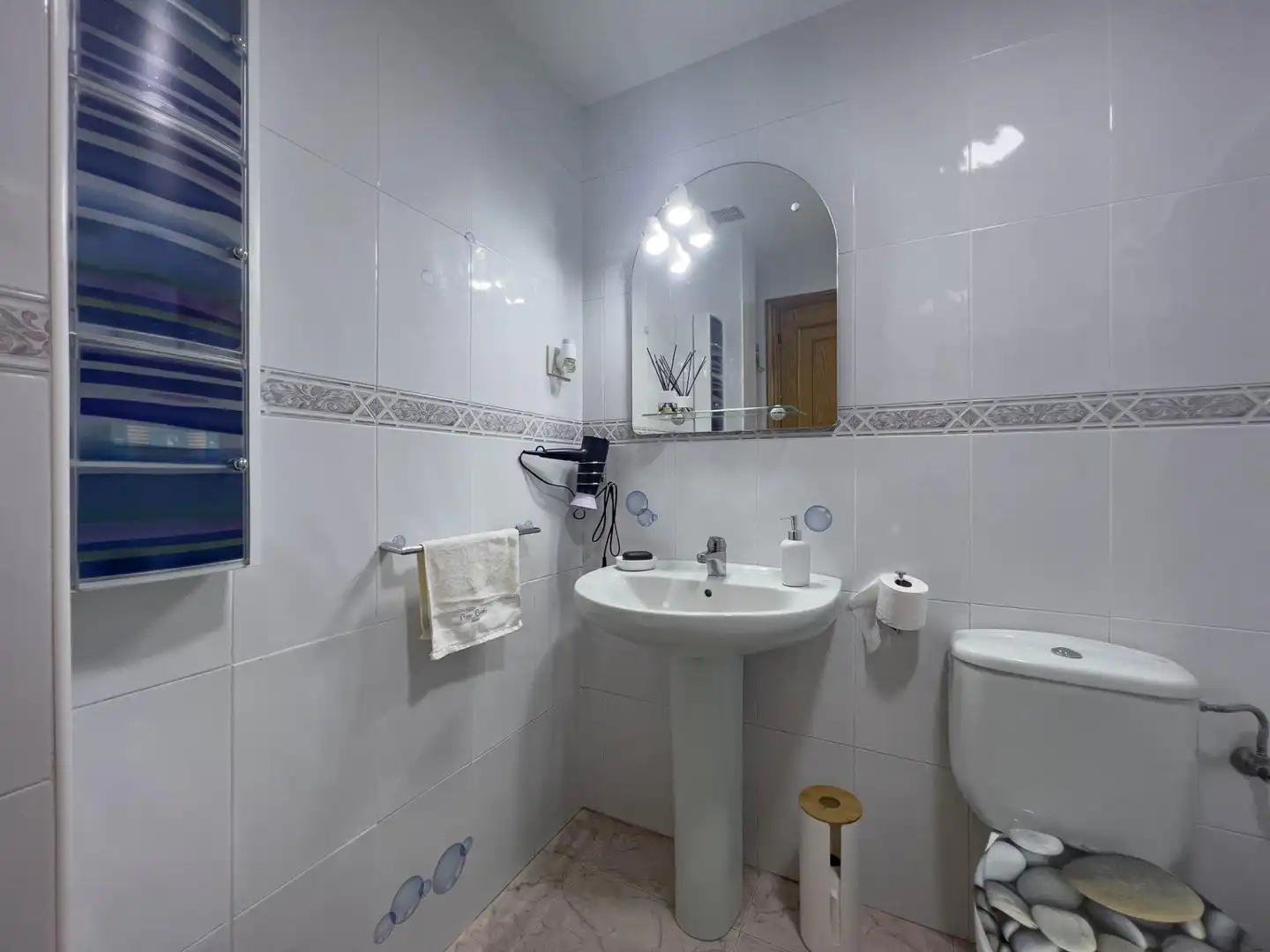 Badezimmer von Wohnung zur Miete in O Grove   mit Heizung
